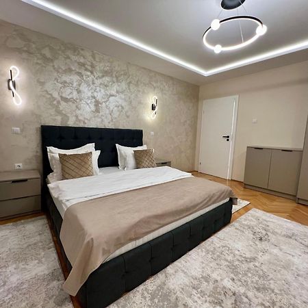 Prestige Aparthotel Brasov Luaran gambar